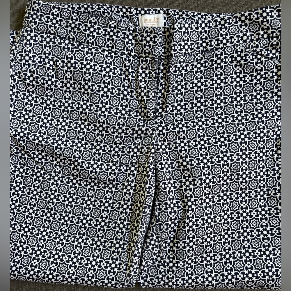 Laundry- Women’s Patterned Navy and White size 6